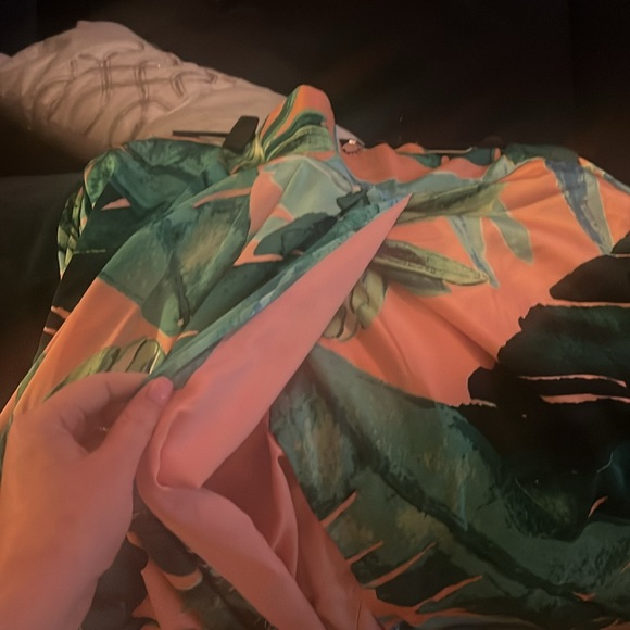 New York & Co. Tropical high waist midi wrap skirt with ties. Size large - Picture 4 of 5